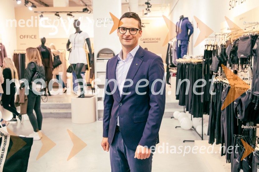  Andrej Ropret, center manager, Citypark LjubljanaOdprtje prve SWY fizične trgovine v Cityparku