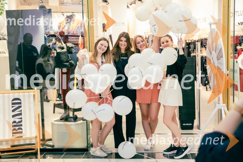 Odprtje prve SWY fizične trgovine v Cityparku