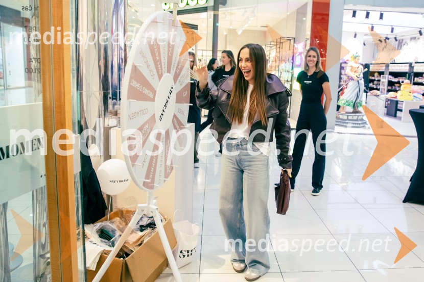  Jelena LipovacOdprtje prve SWY fizične trgovine v Cityparku