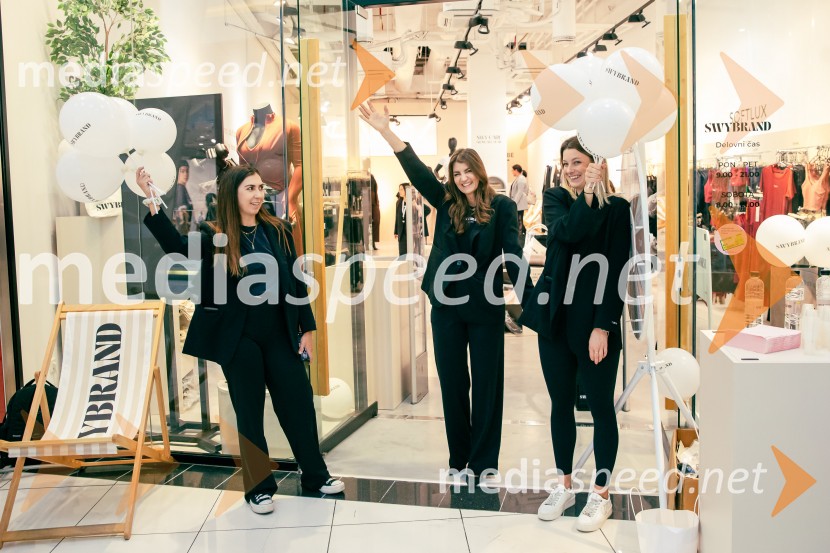  Petra Parovel, lastnica, Swy brand d.o.o.Odprtje prve SWY fizične trgovine v Cityparku