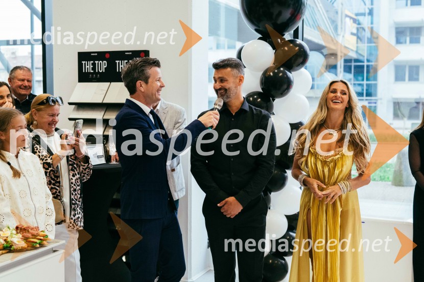  Boštjan Romih, televizijski in radijski voditelj;  Bojan Fesel, direktor Hiša kuhinj d.o.o.;  Gordana Grandošek Whiddon, plesalka, lastnica blagovne znamke GGWHiša kuhinj odprla vrata svojega novega salona v Celju