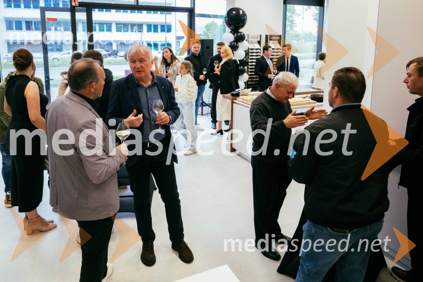 Hiša kuhinj odprla vrata svojega novega salona v Celju