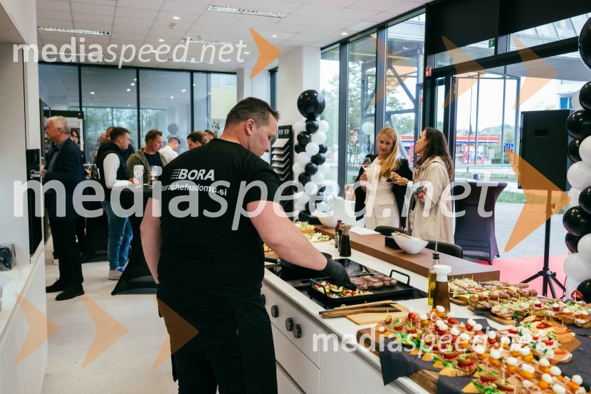 Hiša kuhinj odprla vrata svojega novega salona v Celju