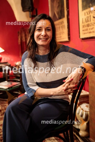  Jana Morelj, radijska in TV voditeljicaZoran Predin, Big Foot Mama in novi obrazi slovenske glasbe – ekskluzivno v Daktariju