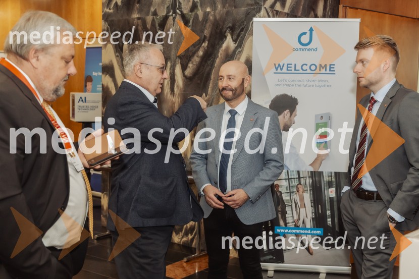  Božo Emeršič, Dimaco ;  Drago Labazan, Commend Österreich GmbH;  Wilhelm Nest, direktor družbe, Advantage Austria Ljubljana;  Bernd Andersson, Advantage AustriaTehnološka prihodnost učinkovite komunikacije v javni infrastrukturi in poslovnem sektorju, konferenca