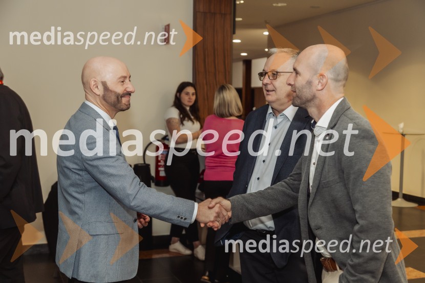  Wilhelm Nest, direktor družbe, Advantage Austria Ljubljana;  Drago Labazan, Commend Österreich GmbH;  Markus Anzinger, Commend Österreich GmbHTehnološka prihodnost učinkovite komunikacije v javni infrastrukturi in poslovnem sektorju, konferenca