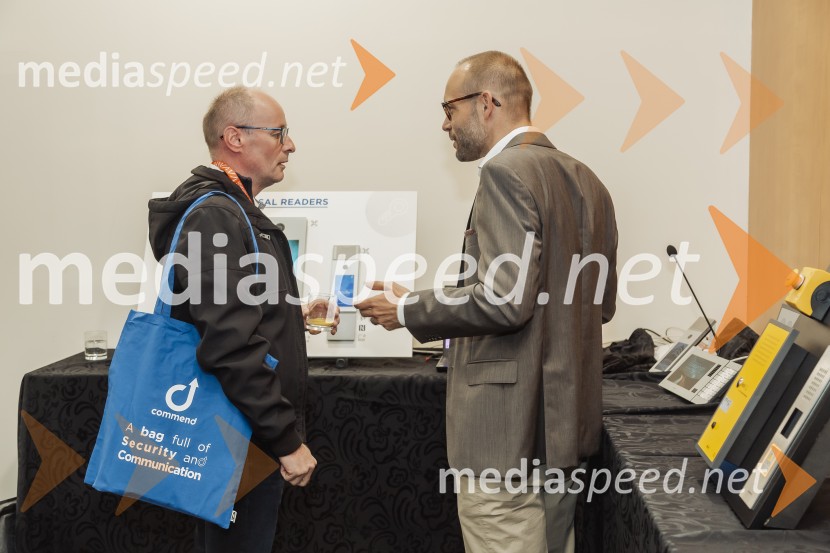 Tehnološka prihodnost učinkovite komunikacije v javni infrastrukturi in poslovnem sektorju, konferenca