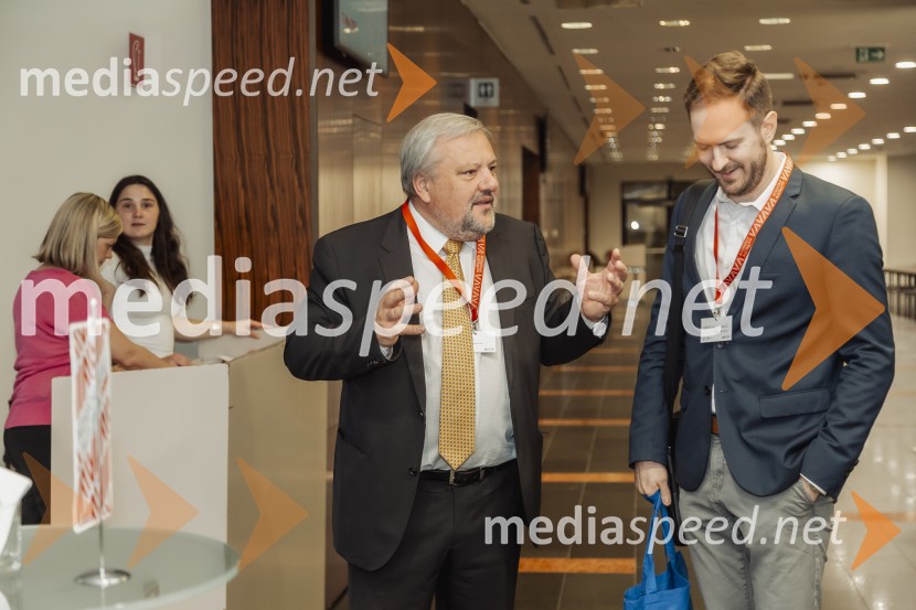  Božo Emeršič, Dimaco ;  Kristijan Tornič, NIL d.o.o.Tehnološka prihodnost učinkovite komunikacije v javni infrastrukturi in poslovnem sektorju, konferenca