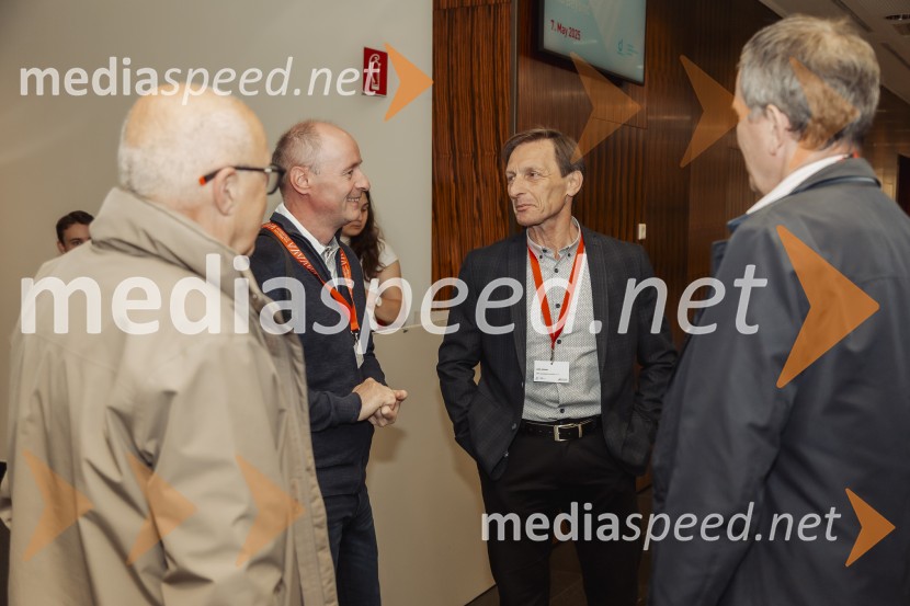  Matjaž Uršič;  ... ;  Jože Urbanc, DRI upravljanje investicij d.o.o;  Predrag Pantelić, ONAG d.o.o.Tehnološka prihodnost učinkovite komunikacije v javni infrastrukturi in poslovnem sektorju, konferenca