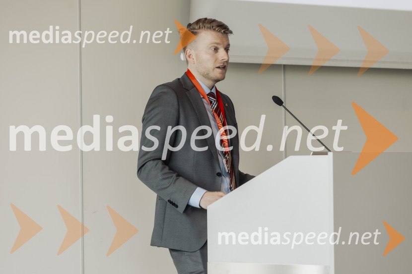  Bernd Andersson, Advantage AustriaTehnološka prihodnost učinkovite komunikacije v javni infrastrukturi in poslovnem sektorju, konferenca