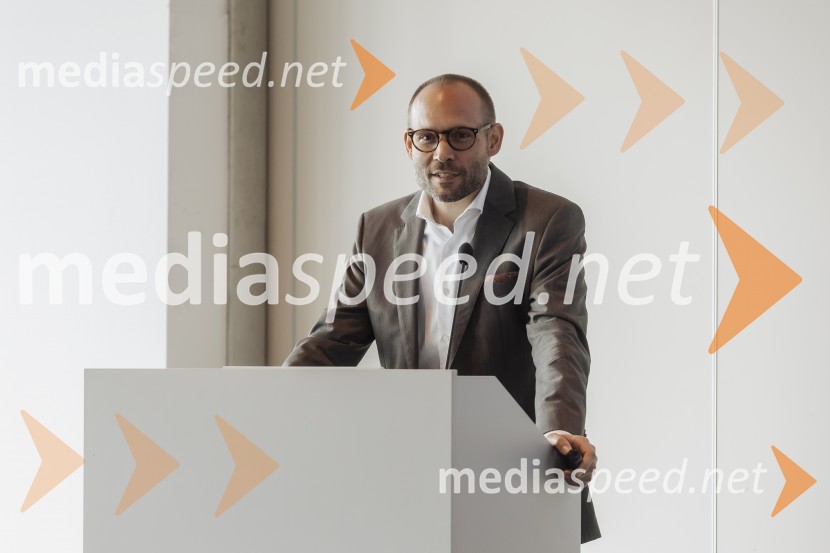 Tehnološka prihodnost učinkovite komunikacije v javni infrastrukturi in poslovnem sektorju, konferenca