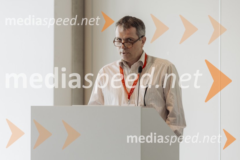  Predrag Pantelić, ONAG d.o.o.Tehnološka prihodnost učinkovite komunikacije v javni infrastrukturi in poslovnem sektorju, konferenca