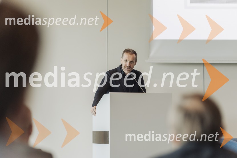 Tehnološka prihodnost učinkovite komunikacije v javni infrastrukturi in poslovnem sektorju, konferenca