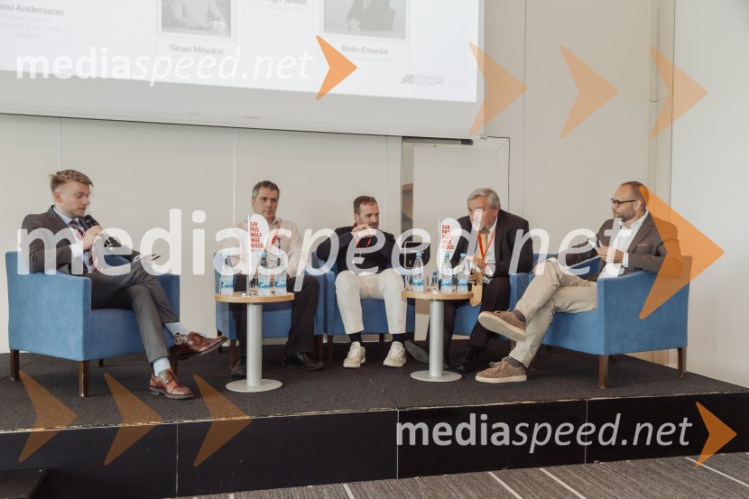  Bernd Andersson, Advantage Austria;  Predrag Pantelić, ONAG d.o.o.;  Sinan Mihelčič;  Božo Emeršič, Dimaco ;  ... Tehnološka prihodnost učinkovite komunikacije v javni infrastrukturi in poslovnem sektorju, konferenca