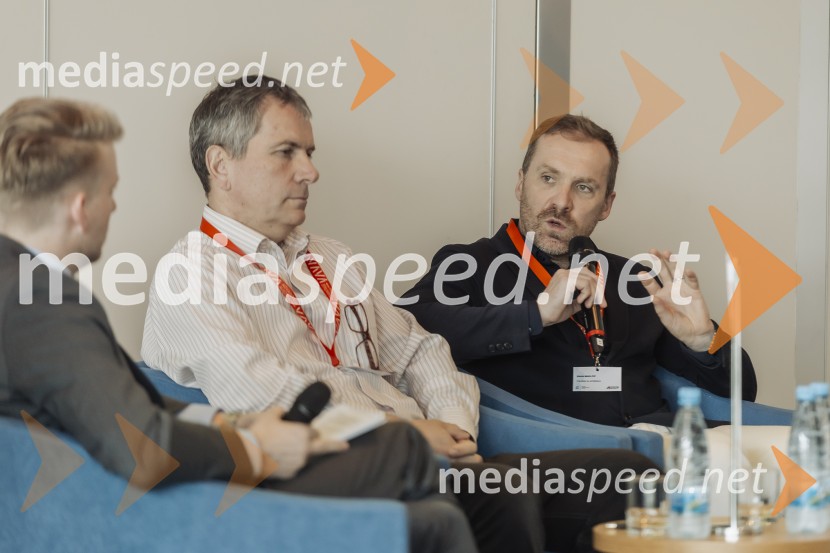  Bernd Andersson, Advantage Austria;  Predrag Pantelić, ONAG d.o.o.;  Sinan MihelčičTehnološka prihodnost učinkovite komunikacije v javni infrastrukturi in poslovnem sektorju, konferenca