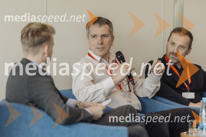  Bernd Andersson, Advantage Austria;  Predrag Pantelić, ONAG d.o.o.;  Sinan MihelčičTehnološka prihodnost učinkovite komunikacije v javni infrastrukturi in poslovnem sektorju, konferenca