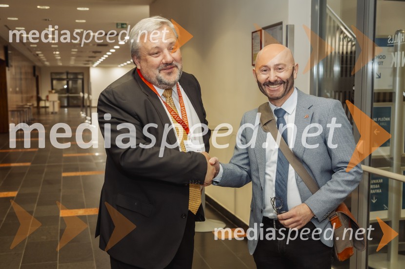  Božo Emeršič, Dimaco ;  Wilhelm Nest, direktor družbe, Advantage Austria LjubljanaTehnološka prihodnost učinkovite komunikacije v javni infrastrukturi in poslovnem sektorju, konferenca