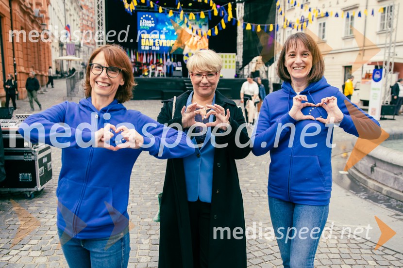  Nataša Šip, Predstavništvo Evropske komisije v Sloveniji, vodja projekta; dr. Jerneja Jug Jerše, vodja Predstavništva Evropske komisije v Sloveniji;  Lara Sheppard Kanduč, Predstavništvo Evropske komisije v Sloveniji, vodja digitalnega komuniciranjaDan Evrope 2025