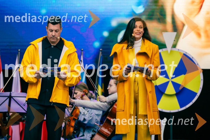  Klemen Bučan, radijski voditelj, stand-up komik, DJ;  Nataša Naneva, manekenkaDan Evrope 2025