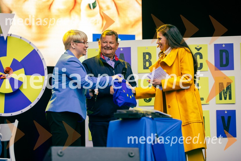 dr. Jerneja Jug Jerše, vodja Predstavništva Evropske komisije v Sloveniji; dr. Aleksander Jevšek, minister za kohezijo in regionalni razvoj;  Nataša Naneva, manekenkaDan Evrope 2025