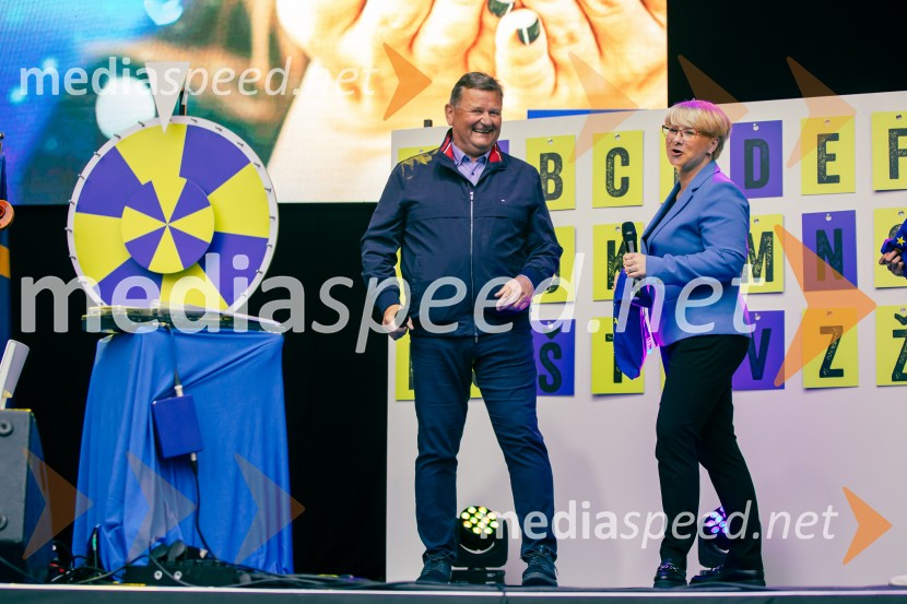 dr. Aleksander Jevšek, minister za kohezijo in regionalni razvoj; dr. Jerneja Jug Jerše, vodja Predstavništva Evropske komisije v SlovenijiDan Evrope 2025