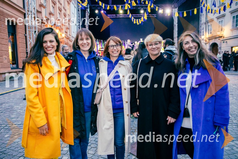  Nataša Naneva, manekenka;  Lara Sheppard Kanduč, Predstavništvo Evropske komisije v Sloveniji, vodja digitalnega komuniciranja;  Nataša Šip, Predstavništvo Evropske komisije v Sloveniji, vodja projekta; dr. Jerneja Jug Jerše, vodja Predstavništva Evropske komisije v Sloveniji;  Melinda Rebrek, PiranaDan Evrope 2025