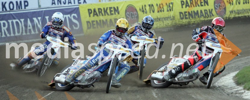 Od leve: Krzysztof Kasprzak in Tomasz Gollob (oba Poljska), Tony Rickardsson (Švedska) in Greg Hancock (ZDA)SPEEDWAY, VN Evrope 2005