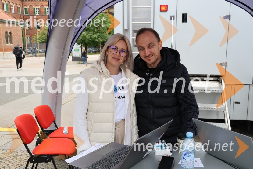  ... ;  Kristjan  Šmid, napovedovalec, Radio MariborRadio Maribor praznuje 80 let