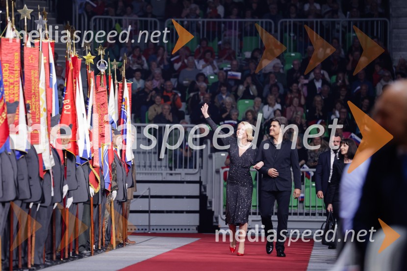 mag. Urška Klakočar Zupančič, predsednica Državnega zbora RS, podpredsednica, Gibanje Svoboda;  Bor Zuljan, kitarist, Šank rockSlovesnost ob 80. obletnici konca druge svetovne vojne