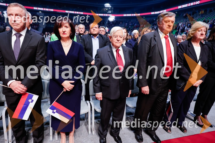  Milan Kučan, nekdanji predsednik Republike Slovenije;  Marijan KrižmanSlovesnost ob 80. obletnici konca druge svetovne vojne