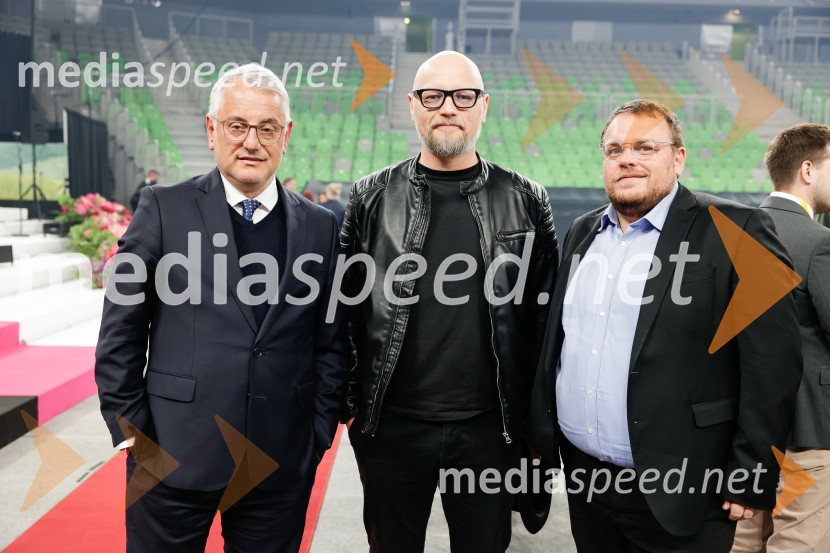  Matjaž Han, minister za gospodarstvo, turizem in šport;  ... ;  ... Slovesnost ob 80. obletnici konca druge svetovne vojne