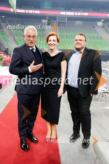  Matjaž Han, minister za gospodarstvo, turizem in šport; dr. Asta Vrečko, ministrica za kulturo;  ... Slovesnost ob 80. obletnici konca druge svetovne vojne