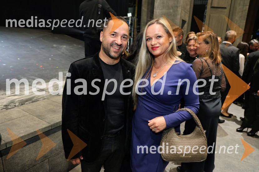  Tim Ribič, tenorist;  ... Hamlet, premiera Opere in Baleta SNG Maribor