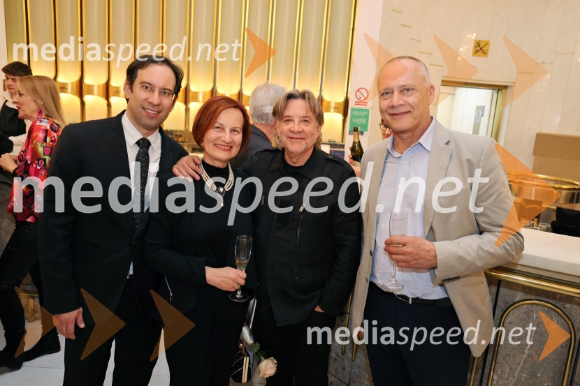  Simon Krečič, umetniški direktor Opere SNG Maribor;  ... ;  Frank  van Laecke, koreograf, režiser;  Philippe Miesch, scenografHamlet, premiera Opere in Baleta SNG Maribor