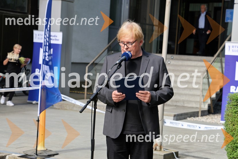  Teo Bostič, napovedovalecRadio Maribor praznoval okroglih 80 let