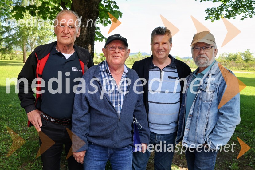  Stanko Mavher, radijski tehnik, Radio Maribor;  Tone Stupan;   Janez Čebulj, nekdanji producent TV Maribor;  Slavko Hohnjec, nekdanji tonski mojster Radio MariborRadio Maribor praznoval okroglih 80 let