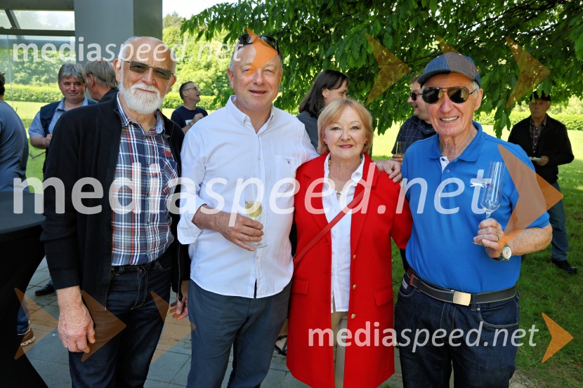  Igor Baš;  Stane Kocutar, mestni viničar, skrbnik Stare trte, novinar Radia Maribor, zgodovinar;  Ida Baš, voditeljica;  ... Radio Maribor praznoval okroglih 80 let