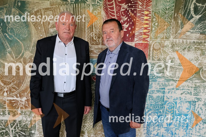  Srečko Trglec, nekdanji urednik, Radio RSI;  ... Radio Maribor praznoval okroglih 80 let