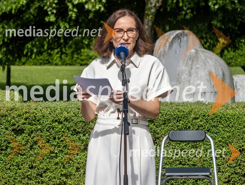  Vesna Martinec, odgovorna urednica Radia MariborRadio Maribor praznoval okroglih 80 let