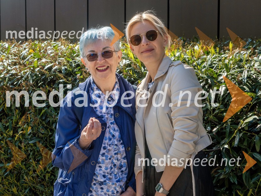  ... ;  Katja Gregorec, moderatorka Radio MariborRadio Maribor praznoval okroglih 80 let