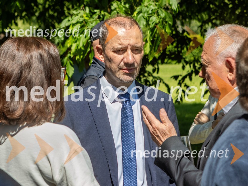  Mirko Štular, direktor Radia SlovenijaRadio Maribor praznoval okroglih 80 let