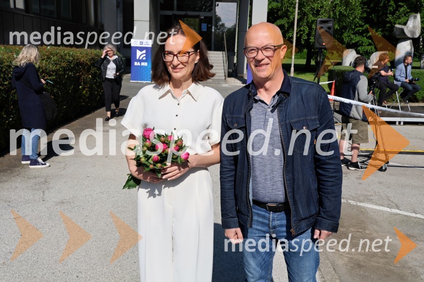  Vesna Martinec, odgovorna urednica Radia Maribor;  Dejan Rat, v.d. urednik informativnega programaRadio Maribor praznoval okroglih 80 let