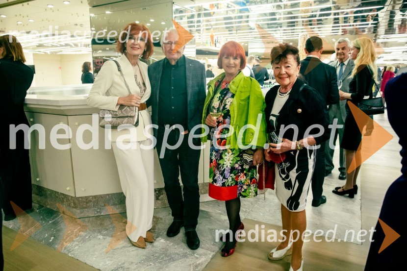  Darinka Pavlič Kamien, strokovnjakinja za komuniciranje; dr. Peter Kamien;  ... ;  ... Orkester Residentie iz Haaga v Cankarjevem domu