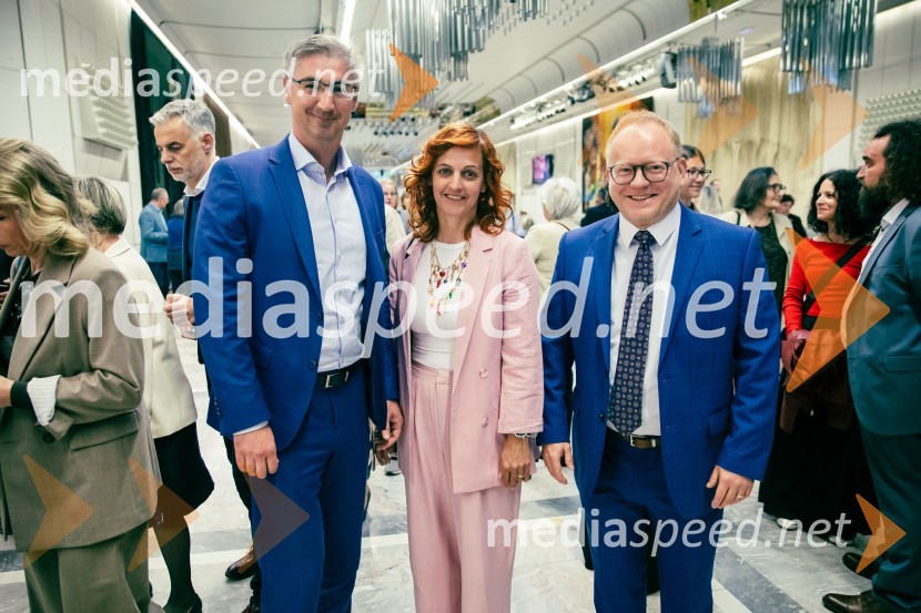  ... ;  ... ; mag. Aleš Drenik, vodja programa resne glasbe, opere in balet, Cankarjev domOrkester Residentie iz Haaga v Cankarjevem domu