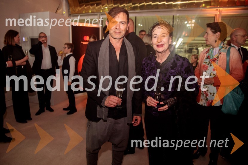  Lado Bizovičar, igralec;  Polona Vetrih, igralkaOrkester Residentie iz Haaga v Cankarjevem domu