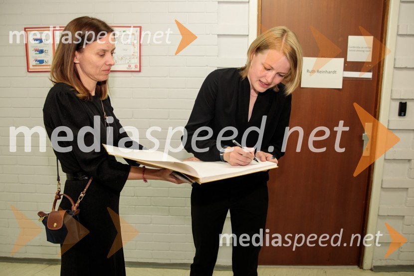  ... ;  Ruth Reinhardt, dirigentkaOrkester Residentie iz Haaga v Cankarjevem domu