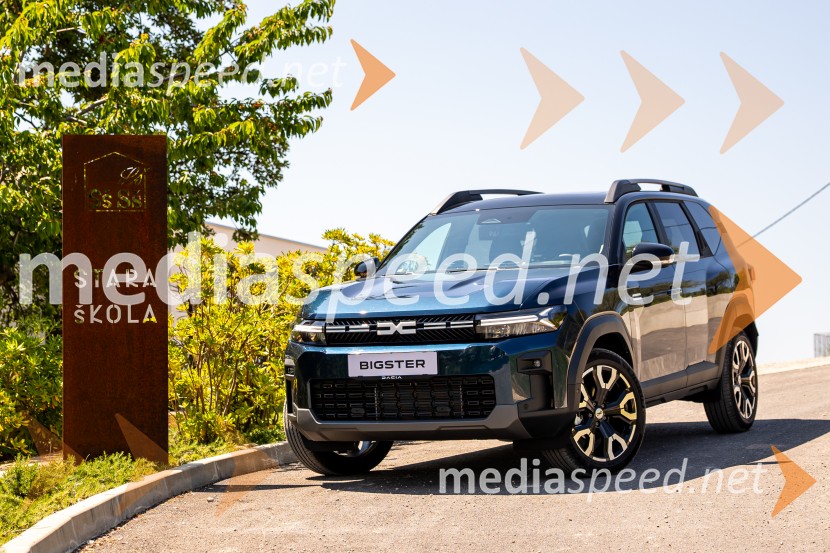 DACIA BIGSTER - Novi igralec segmenta C