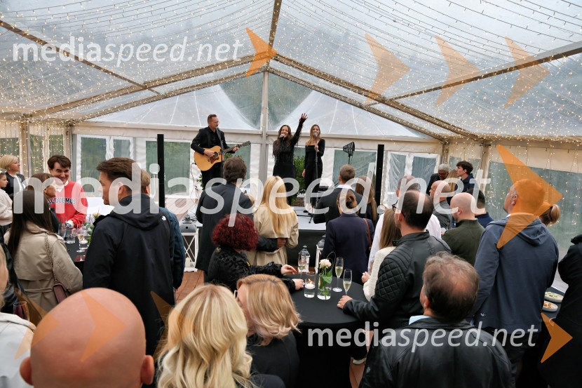 Kulinarično-glasbeni večer na Štajerski sivki z Nino Pušlar in Filipom Matjažem