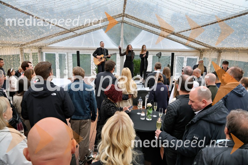 Kulinarično-glasbeni večer na Štajerski sivki z Nino Pušlar in Filipom Matjažem