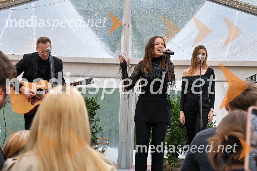  Nina Pušlar, pevkaKulinarično-glasbeni večer na Štajerski sivki z Nino Pušlar in Filipom Matjažem